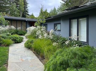 747 Bromfield Rd, Hillsborough, CA 94010