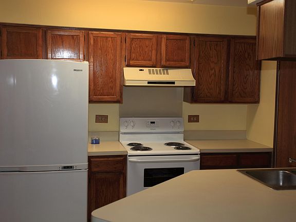 2nd image of 1317 E Wyndham Cir APT 108
