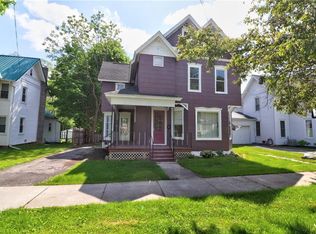 33 Church St, Phelps, NY 14532