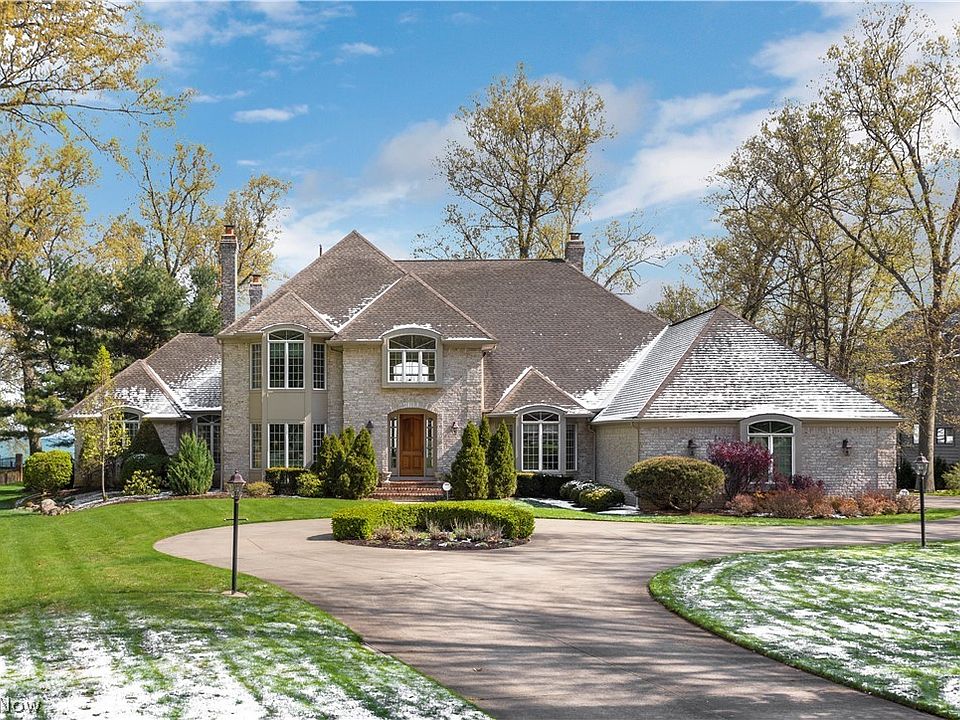 31734 Lake Rd, Avon Lake, OH 44012 Zillow
