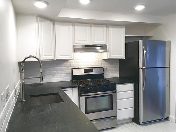 2nd image of 151 Auburn St