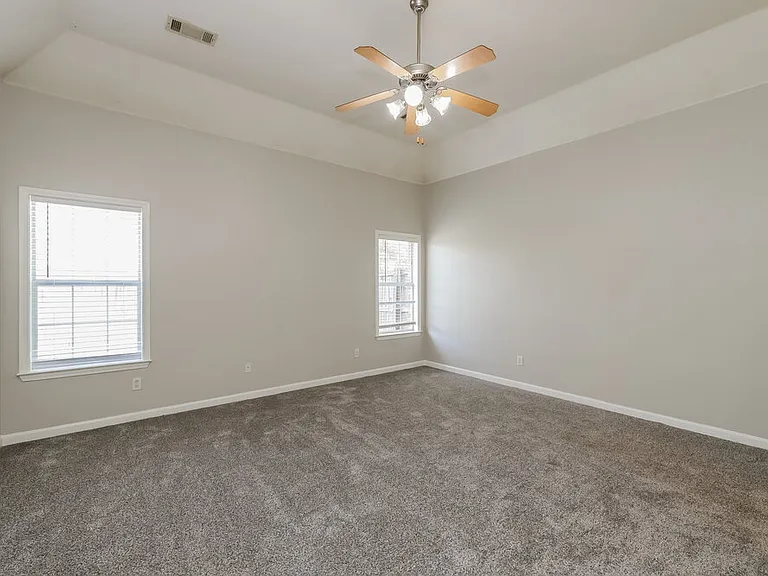 10076 Sutton Ridge Ln — Photo 9
