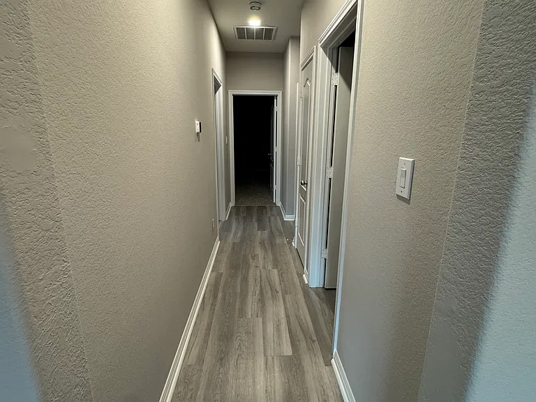 3200 Pinnacle Cv #B — Photo 16