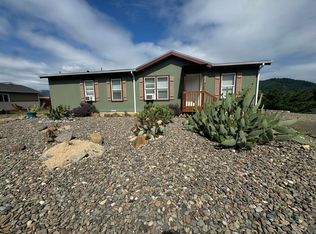 382 Clark St, Myrtle Creek, OR 97457