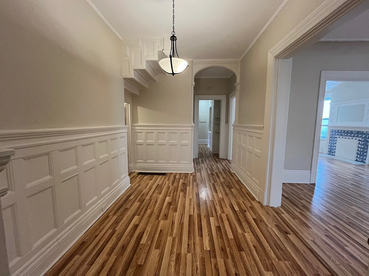 Penn 6709 - 6709 — Photo 3