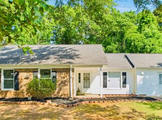 38 Shore Dr, Greenville, SC 29611