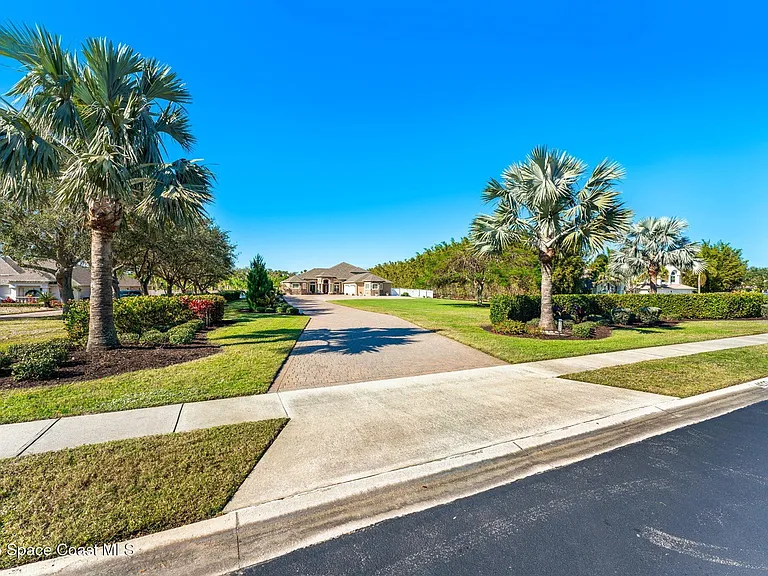 4022 Tradewinds Trl — Photo 85