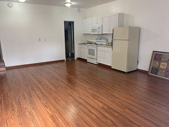 3rd image of 224 Farewell Ave #2