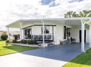 1520 Blue Heron Dr, Englewood, FL 34224