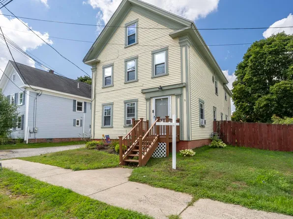 9 Lincoln Street, Rochester, NH 03867