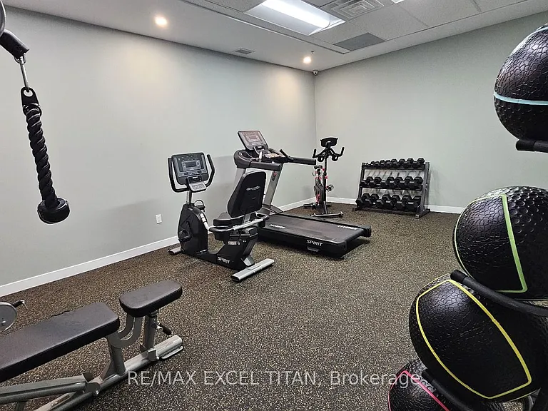 250 Albert St #620 — Photo 16