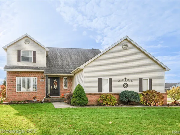 10042 Hunt Ct, Davison, MI 48423