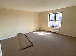 141-40 84th Dr #1D, Jamaica, NY 11435