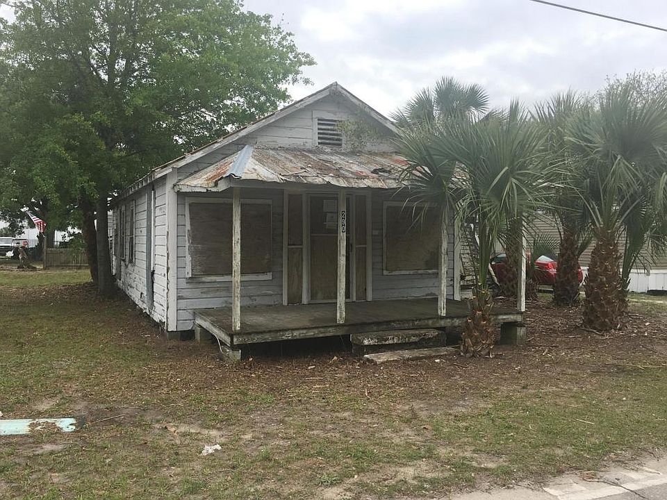 1st image of 290 Bonita St