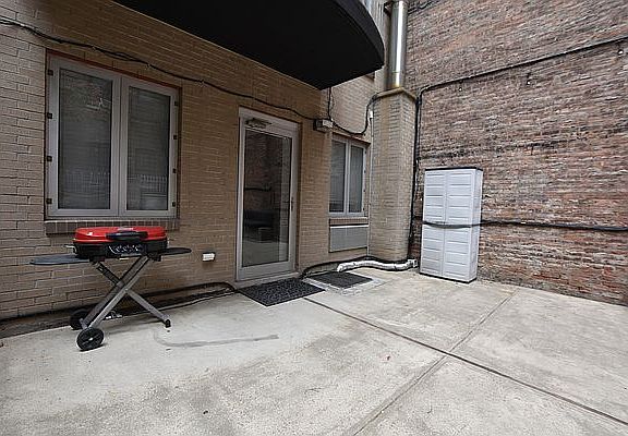 2nd image of 209 W 20th St APT 1A