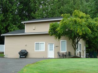 407 E Lake Stevens Rd #B, Lake Stevens, WA 98258
