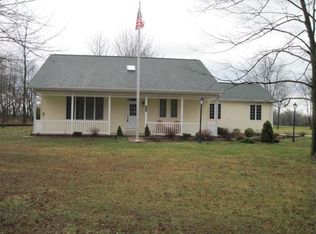 319 Truman Ln, Trenton, IL 62293