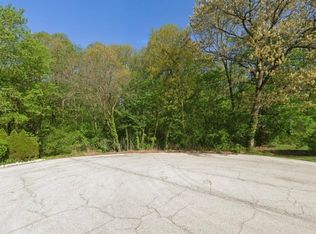 5 Melissa Dr, Lemont, IL 60439