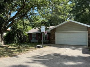 1014 W Woodland Drive, Republic, MO 65738