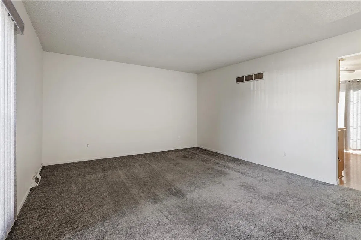 2 bed, 1430 sqft, $1,400 — Photo 4