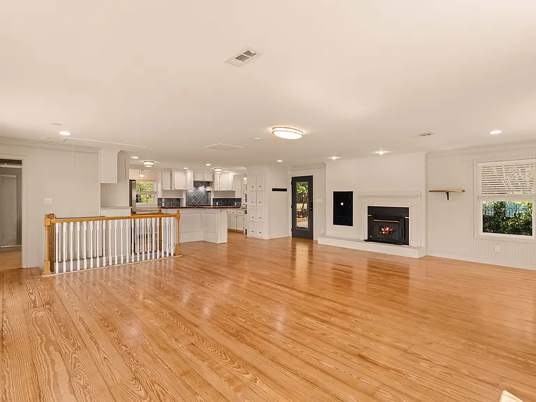 118 Revere Dr — Photo 11