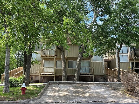 5th image of 1214 Holik Dr