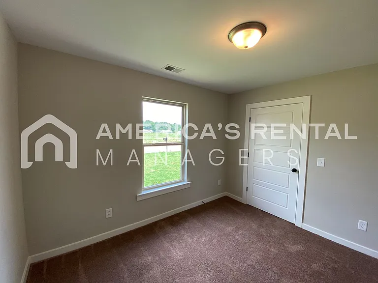 124 Sunlight Cir — Photo 13