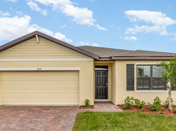 453 Seafoam Cir, Fort Pierce, FL 34945