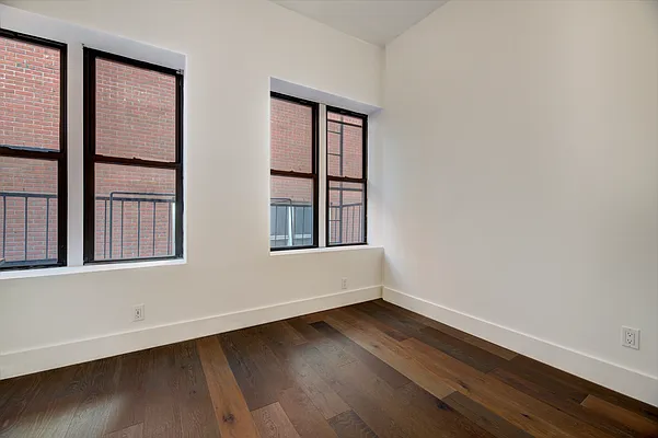 Rented by REAL New York | media 12