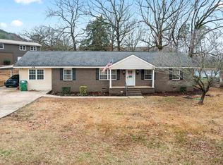 832 Center Point Rd, Sylacauga, AL 35151