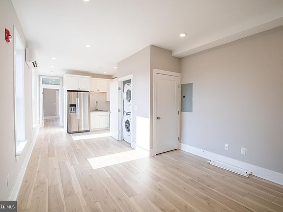 2nd image of 720 N Preston St Unit 3R