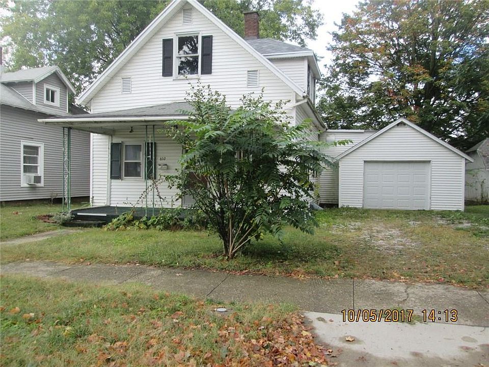 1st image of 610 E College St