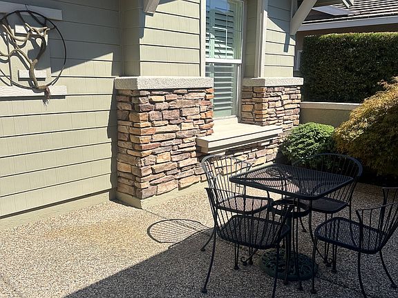 3rd image of 309 Sawmill Ln