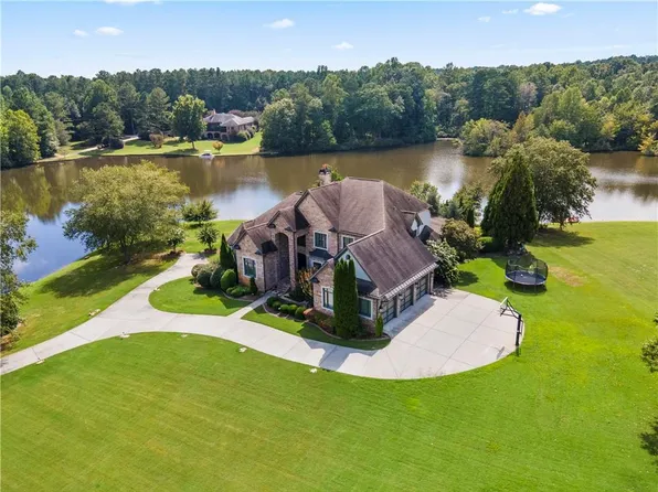 135 Serenity Pl, Fayetteville, GA 30214