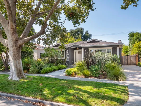 2210 Brewster Ave, Redwood City, CA 94062
