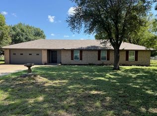 901 N Houston St, Lorena, TX 76655