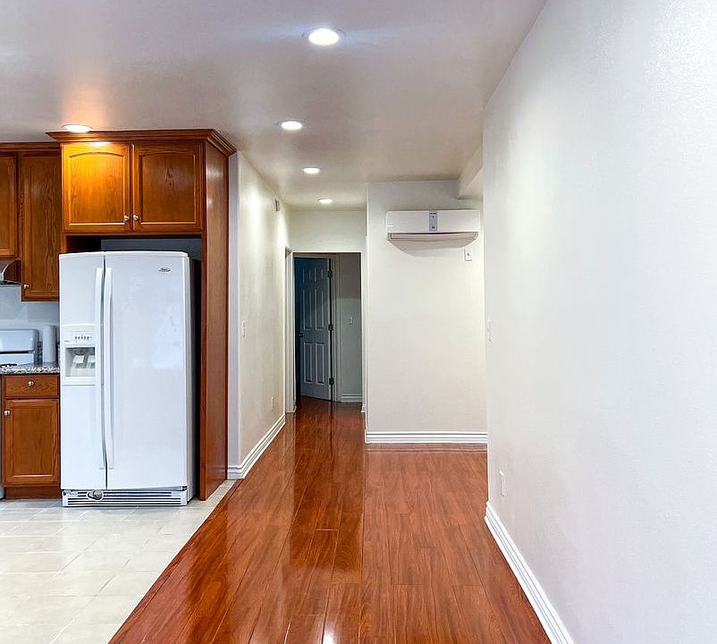 1st image of 2906 Pasadena Ave #2908