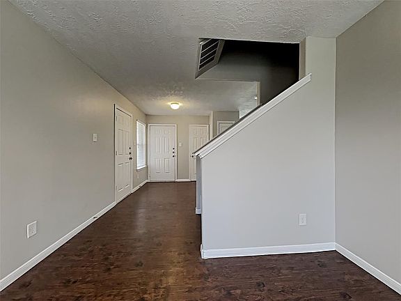 5th image of 21619 Nella Cir