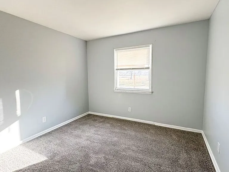 Garfield Vista Apartments — Photo 3