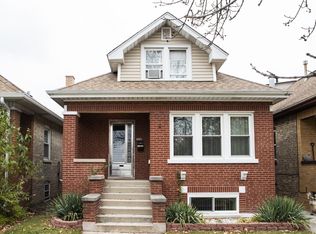 5710 W School St, Chicago, IL 60634