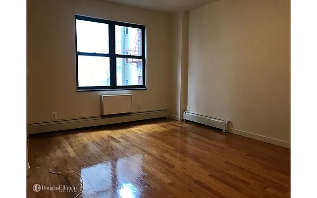 Rented by Douglas Elliman | media 24