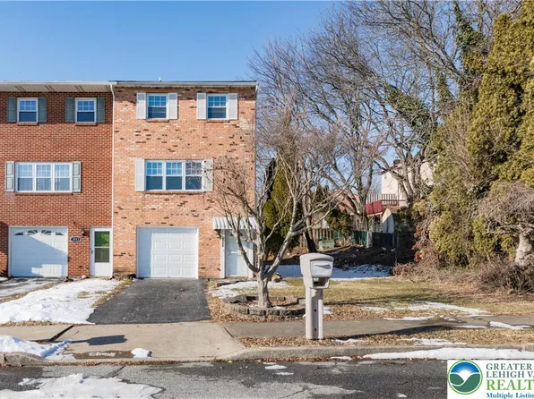 3155 Lucas Dr, Bethlehem, PA 18017