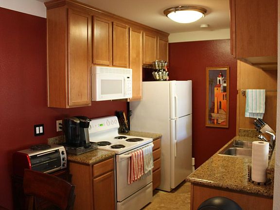 2nd image of 1103 Sepulveda Blvd Unit B-203