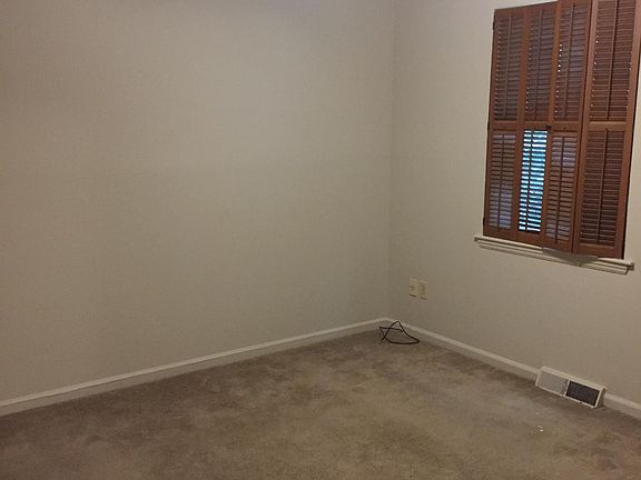 3rd image of 1717 Elbert Dr