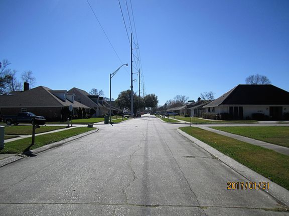 STREET SCENE