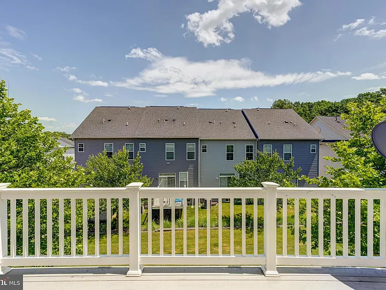 7827 Crystal Brook Way — Photo 17