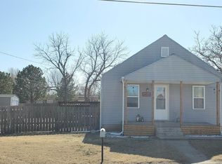 606 8th St, Victoria, KS 67671