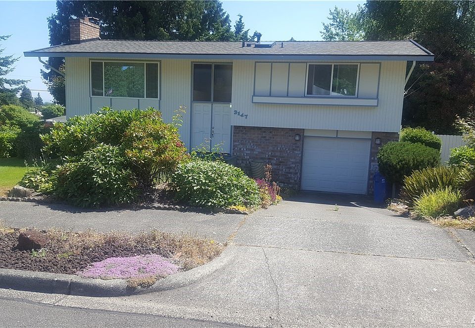1st image of 3147 N Villard St