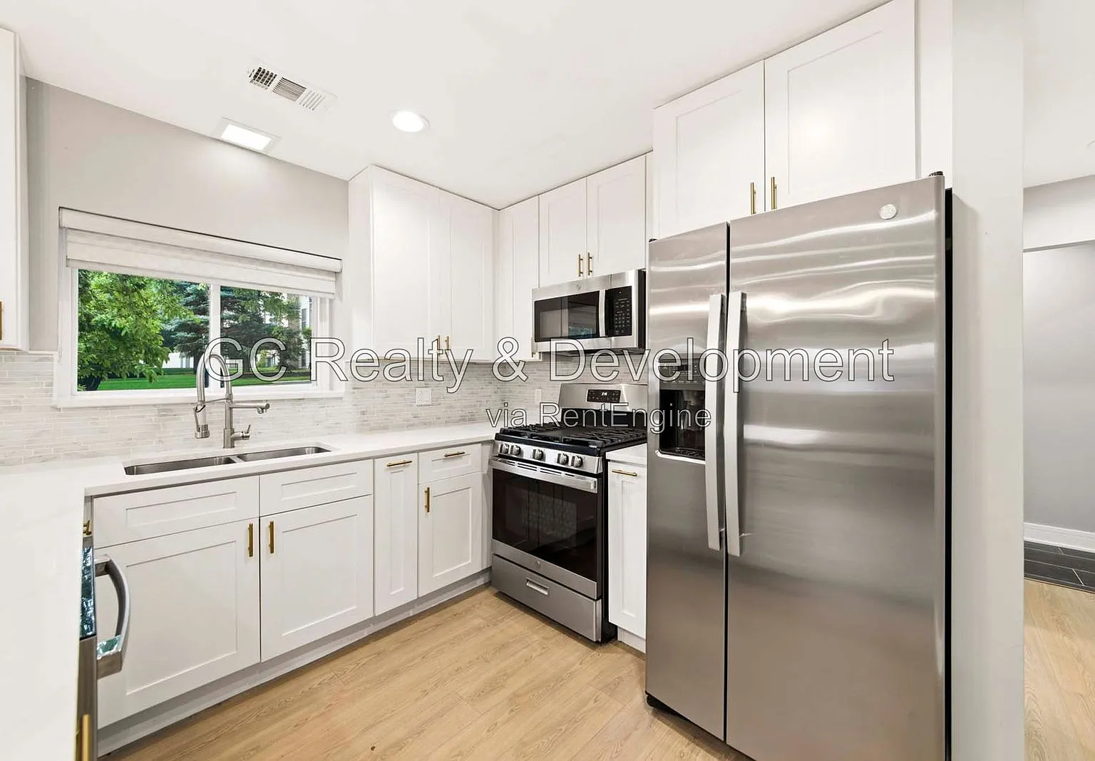 2 bed, 2.0 bath, 1250 sqft, $2,195 — Photo 3
