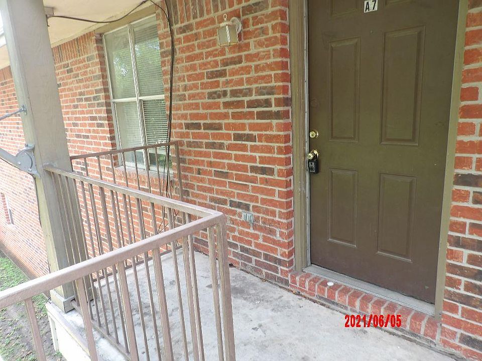1st image of 1703 S Washington St #A7